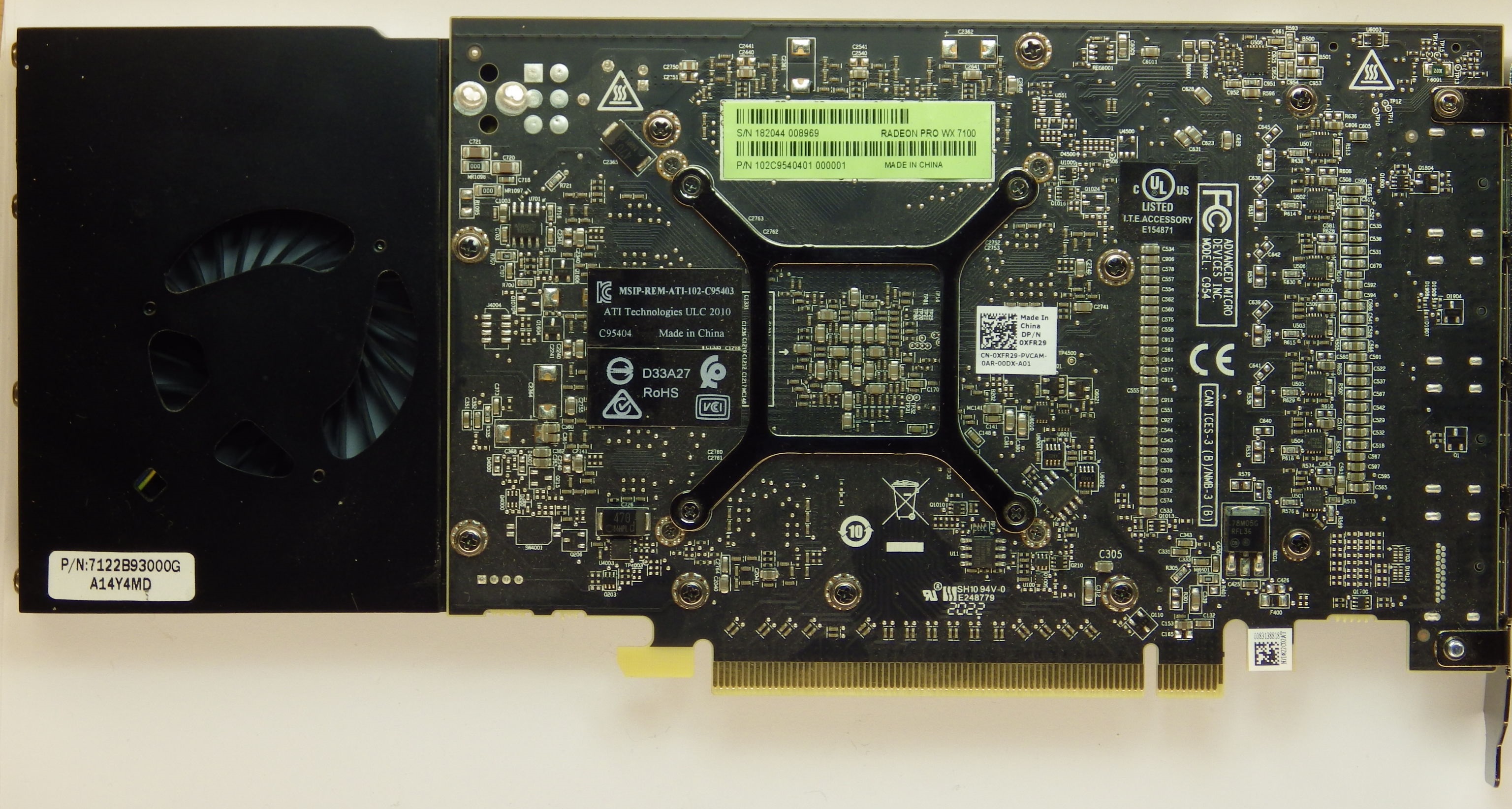 AMD  Radeon Pro WX 7100